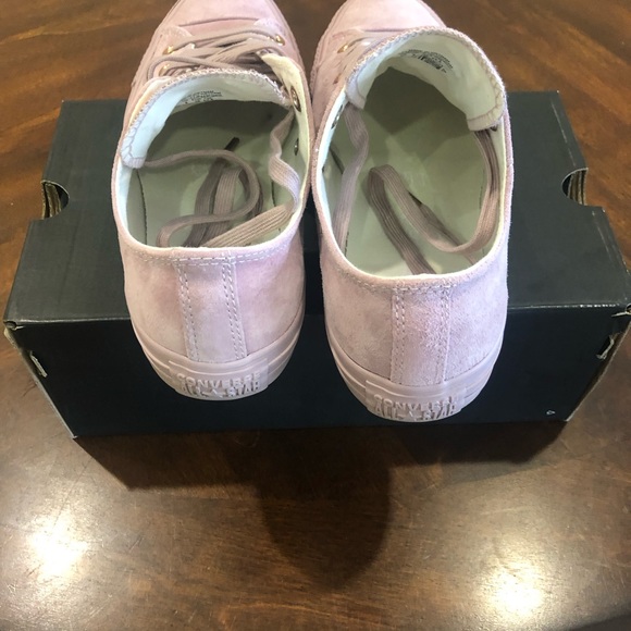 Converse shoes - Picture 3 of 5